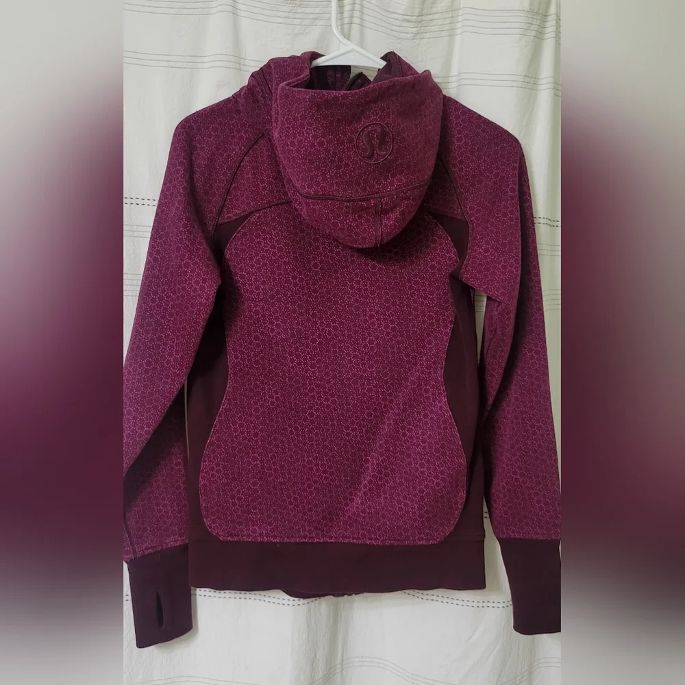 EUC Lululemon Scuba Hoodie III Size 6 Purple Color - Picture 6 of 14